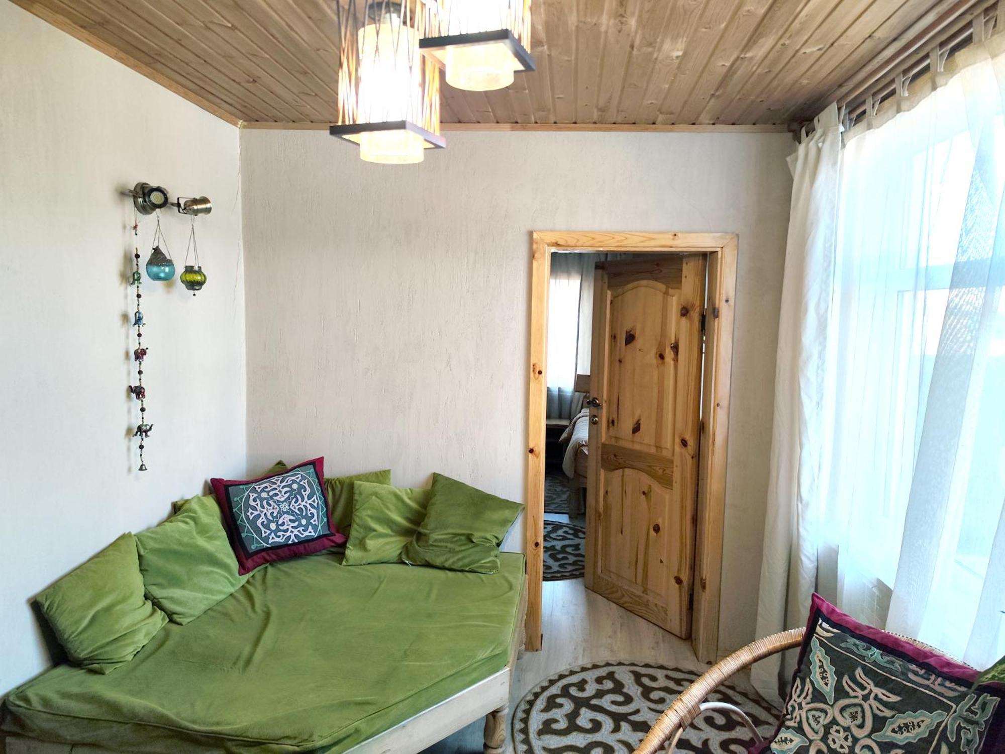 Evergreen Guesthouse Karakol Extérieur photo