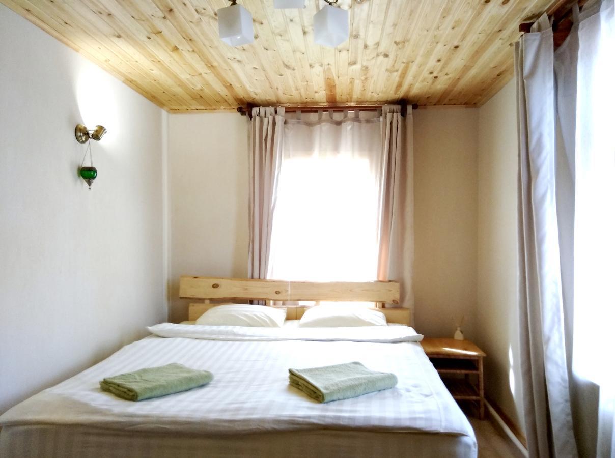 Evergreen Guesthouse Karakol Extérieur photo